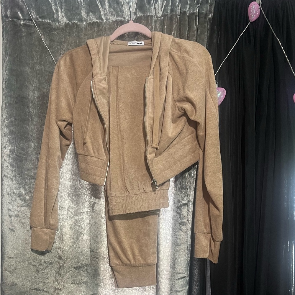 Fashion nova two piece size XSMALL, like new